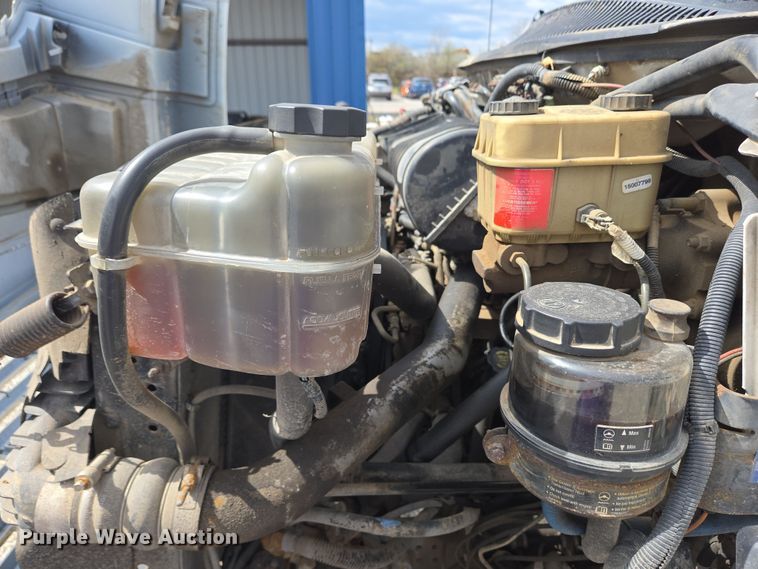 image for item EC4161 2005 GMC C6500 dump truck