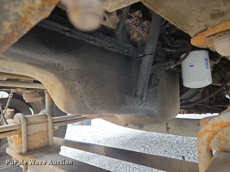 image for item EC4161 2005 GMC C6500 dump truck