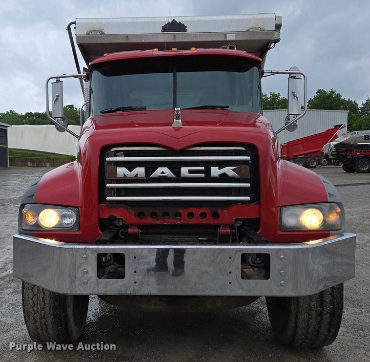 image for item EC4275 2015 Mack GU713 Granite dump truck
