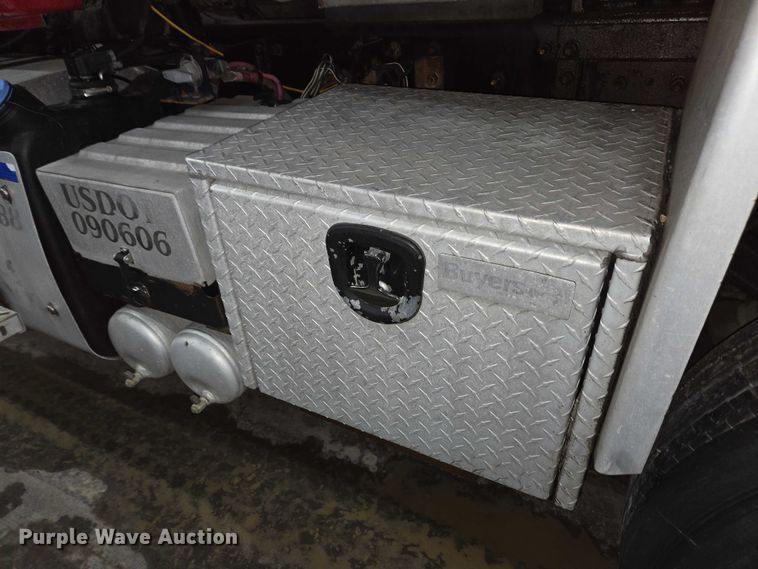 image for item EC4275 2015 Mack GU713 Granite dump truck