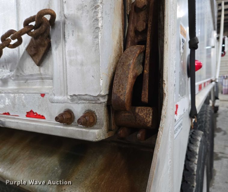 image for item EC4275 2015 Mack GU713 Granite dump truck