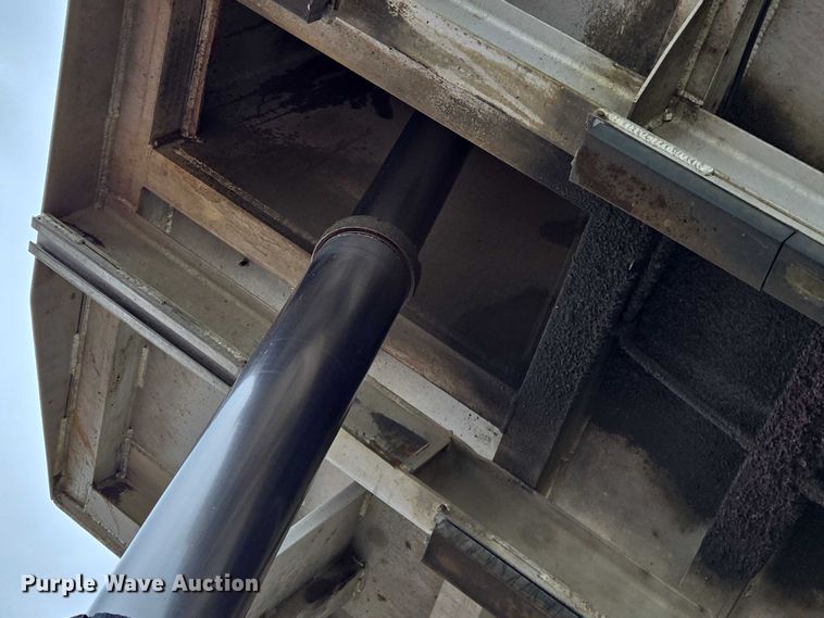 image for item EC4275 2015 Mack GU713 Granite dump truck