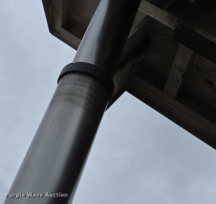 image for item EC4275 2015 Mack GU713 Granite dump truck