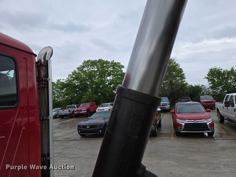 image for item EC4275 2015 Mack GU713 Granite dump truck