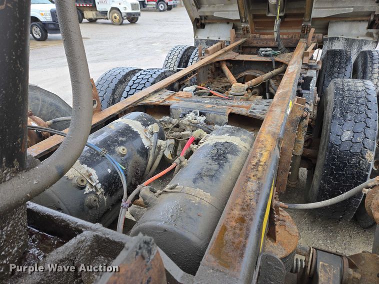 image for item EC4275 2015 Mack GU713 Granite dump truck