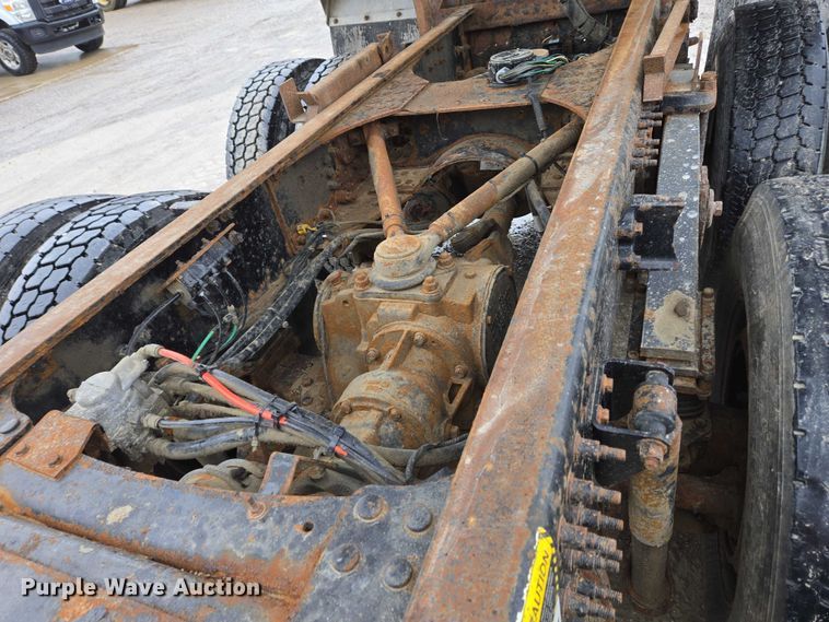 image for item EC4275 2015 Mack GU713 Granite dump truck