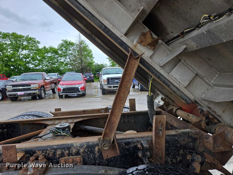 image for item EC4275 2015 Mack GU713 Granite dump truck