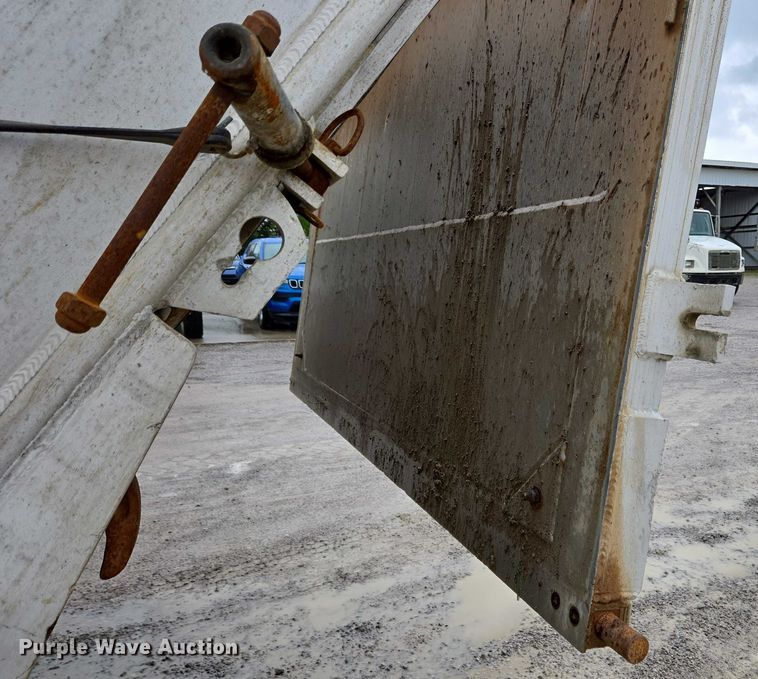 image for item EC4275 2015 Mack GU713 Granite dump truck