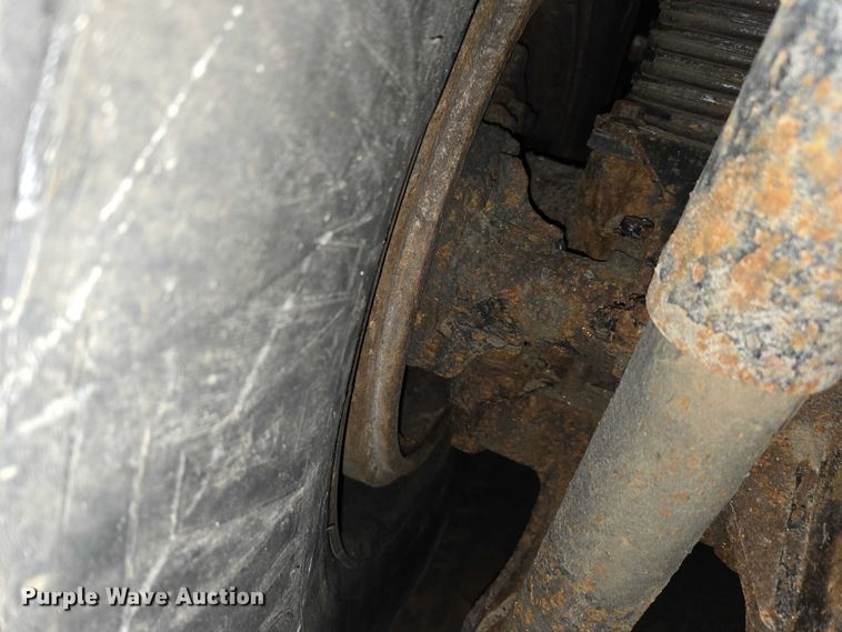 image for item EC4275 2015 Mack GU713 Granite dump truck