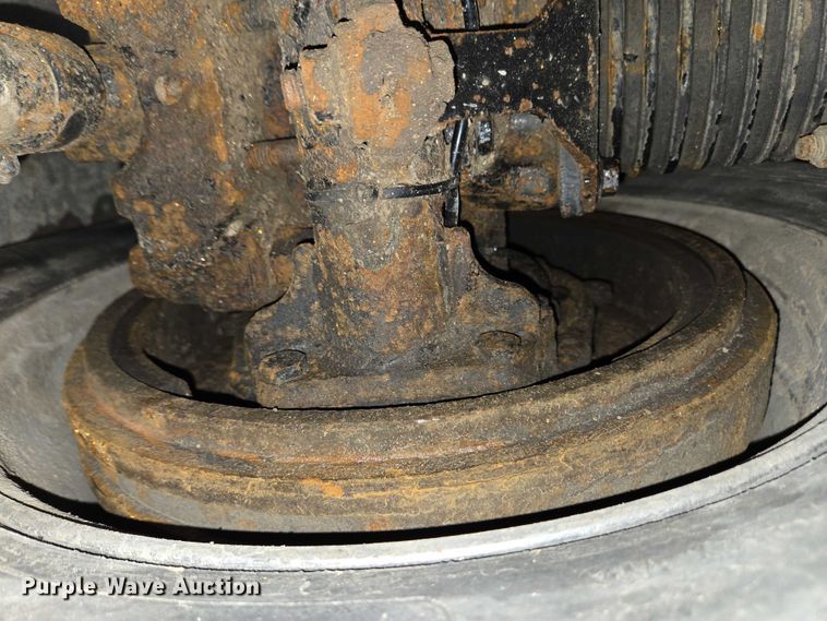 image for item EC4275 2015 Mack GU713 Granite dump truck