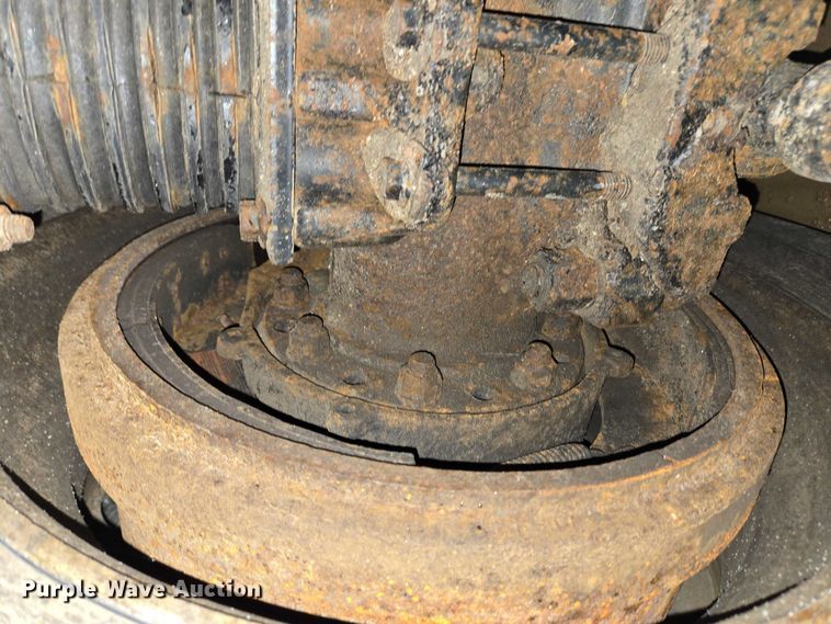 image for item EC4275 2015 Mack GU713 Granite dump truck