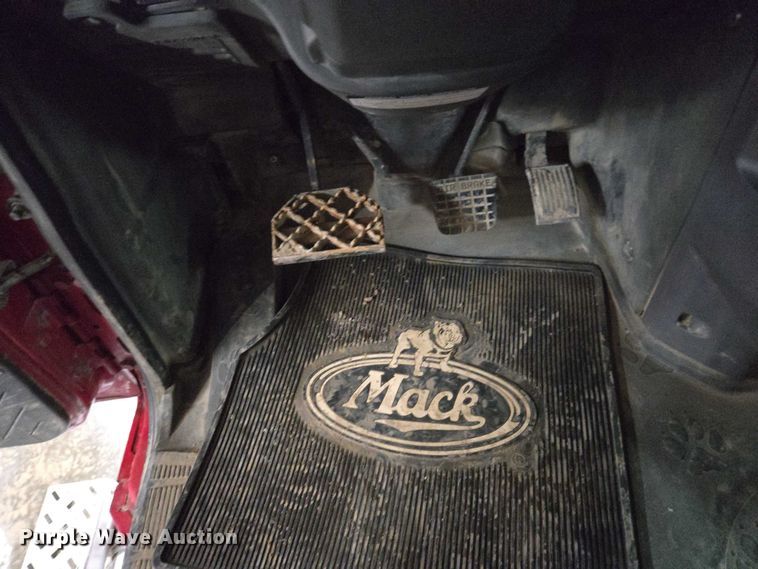 image for item EC4275 2015 Mack GU713 Granite dump truck