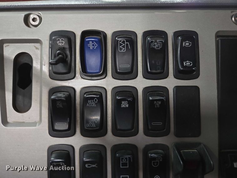 image for item EC4275 2015 Mack GU713 Granite dump truck