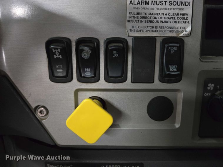 image for item EC4275 2015 Mack GU713 Granite dump truck