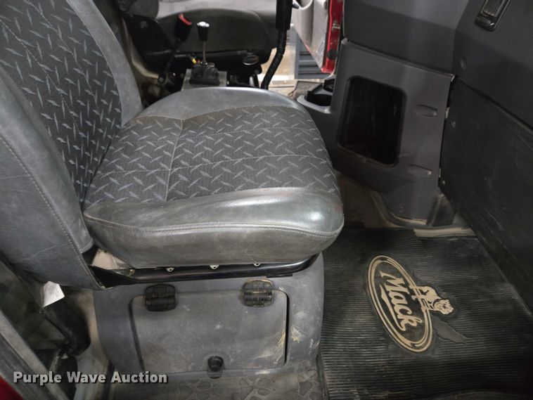 image for item EC4275 2015 Mack GU713 Granite dump truck