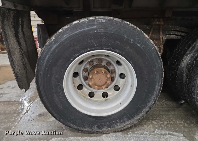 image for item EC4275 2015 Mack GU713 Granite dump truck