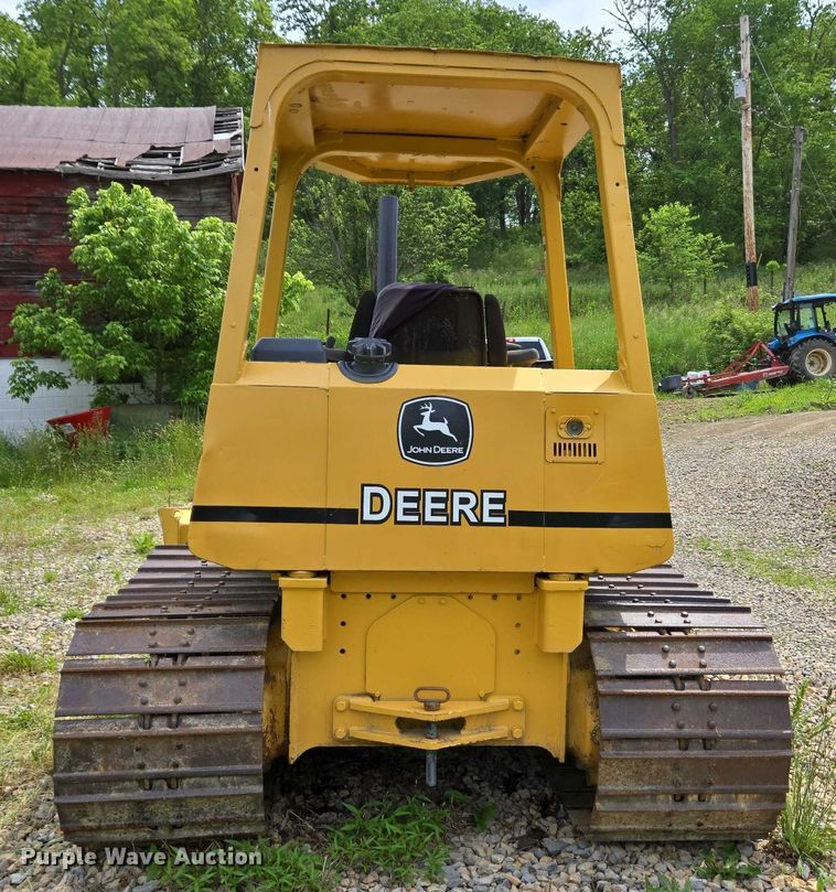 image for item EC4276 2000 John Deere 450H LGP dozer