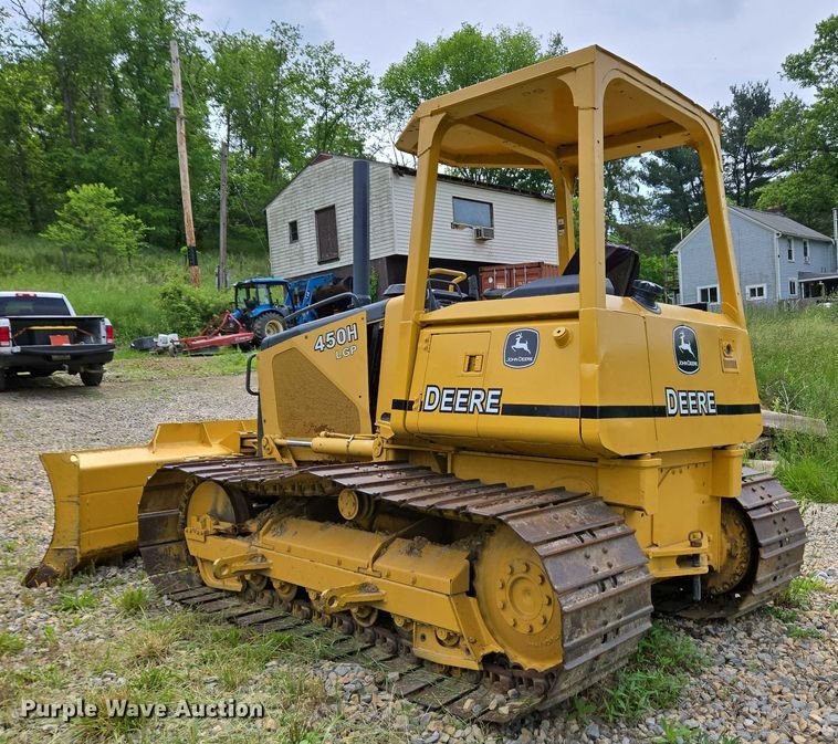 image for item EC4276 2000 John Deere 450H LGP dozer
