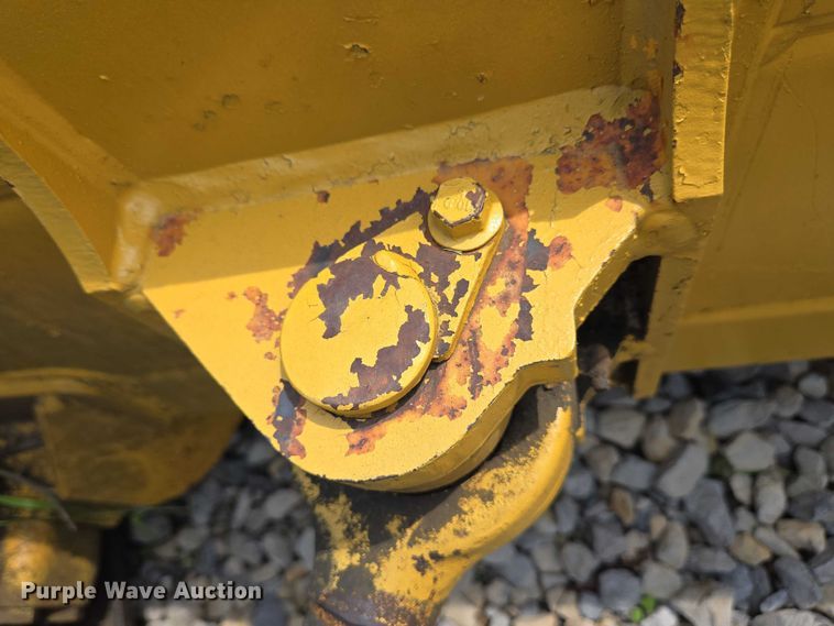 image for item EC4276 2000 John Deere 450H LGP dozer