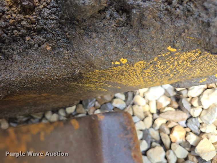 image for item EC4276 2000 John Deere 450H LGP dozer