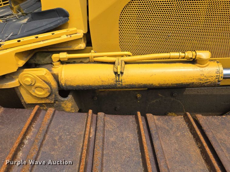 image for item EC4276 2000 John Deere 450H LGP dozer