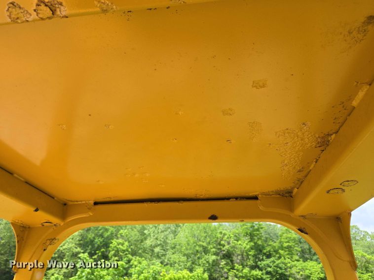image for item EC4276 2000 John Deere 450H LGP dozer
