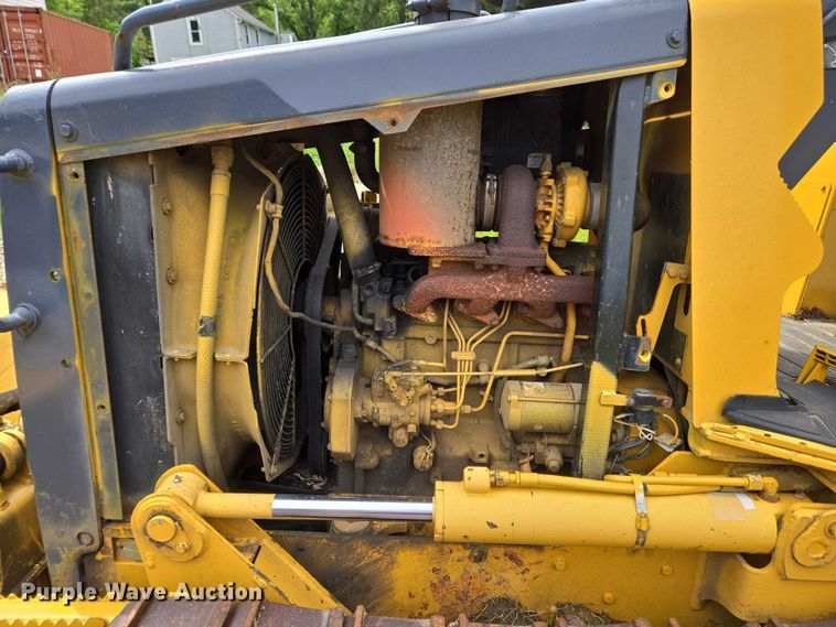 image for item EC4276 2000 John Deere 450H LGP dozer