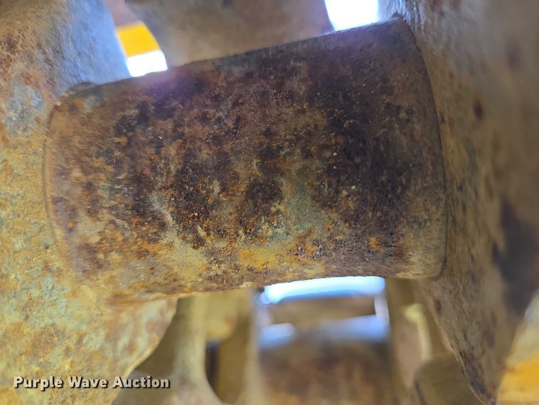 image for item EC4276 2000 John Deere 450H LGP dozer