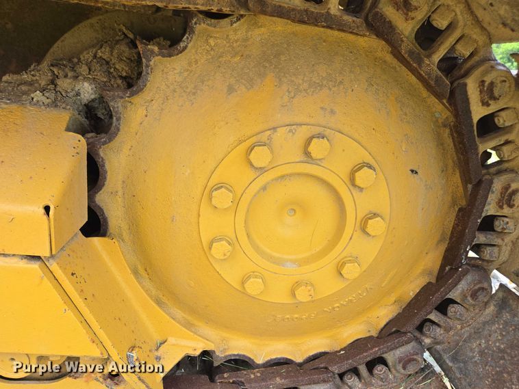 image for item EC4276 2000 John Deere 450H LGP dozer