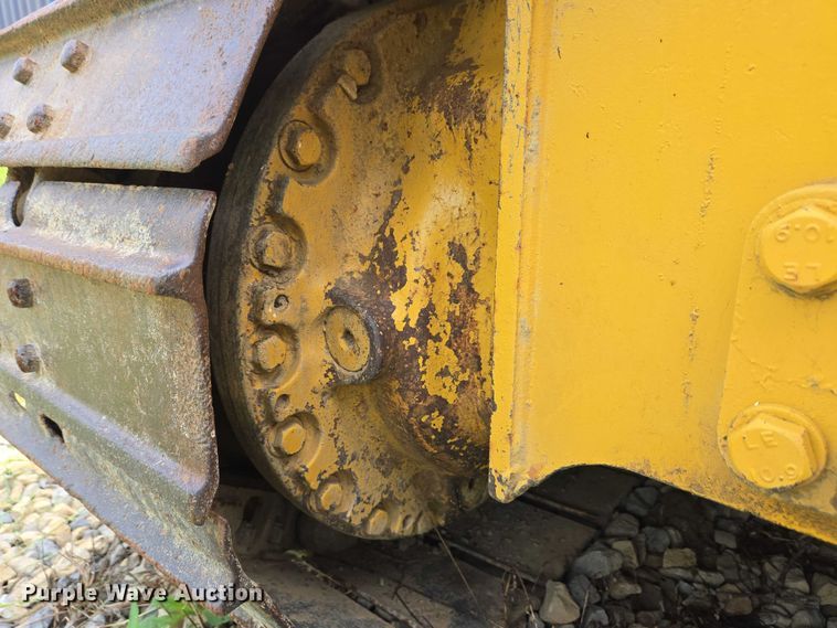 image for item EC4276 2000 John Deere 450H LGP dozer