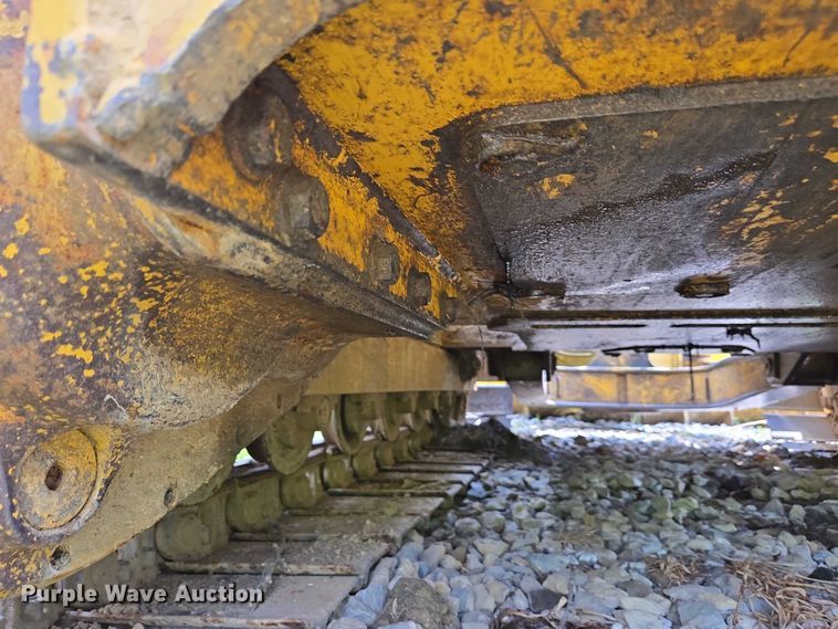 image for item EC4276 2000 John Deere 450H LGP dozer