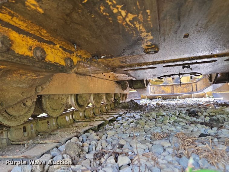 image for item EC4276 2000 John Deere 450H LGP dozer