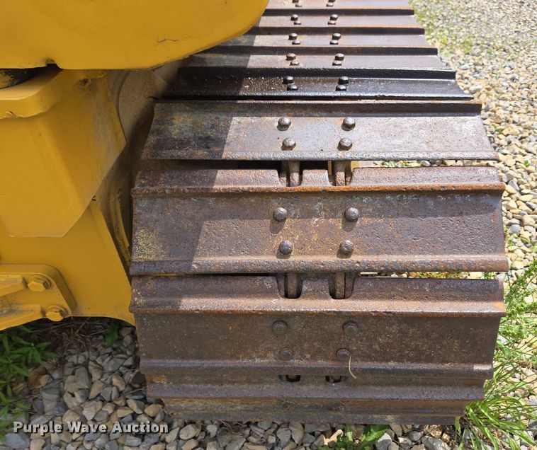 image for item EC4276 2000 John Deere 450H LGP dozer