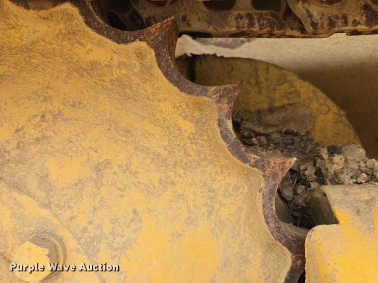 image for item EC4276 2000 John Deere 450H LGP dozer