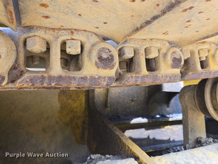 image for item EC4276 2000 John Deere 450H LGP dozer