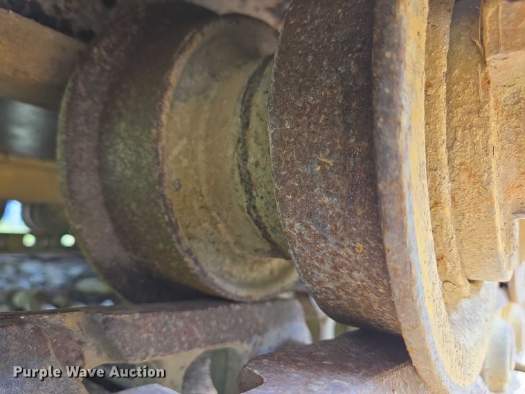 image for item EC4276 2000 John Deere 450H LGP dozer