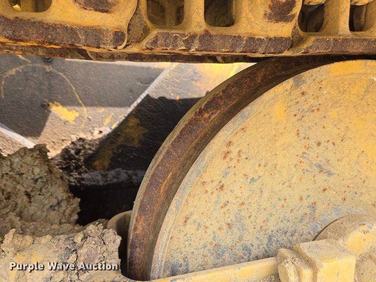 image for item EC4276 2000 John Deere 450H LGP dozer