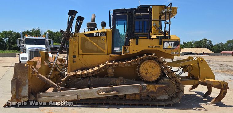 image for item ED2038 2021 Caterpillar D6TXW dozer