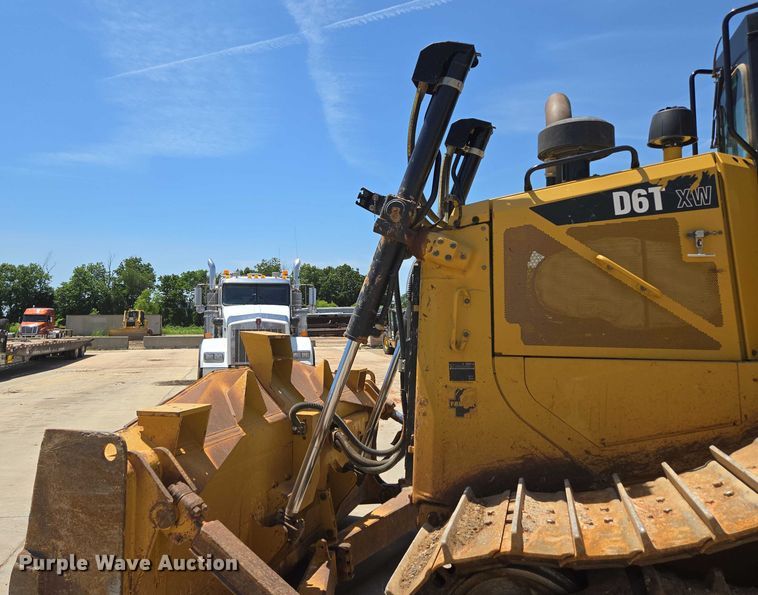 image for item ED2038 2021 Caterpillar D6TXW dozer