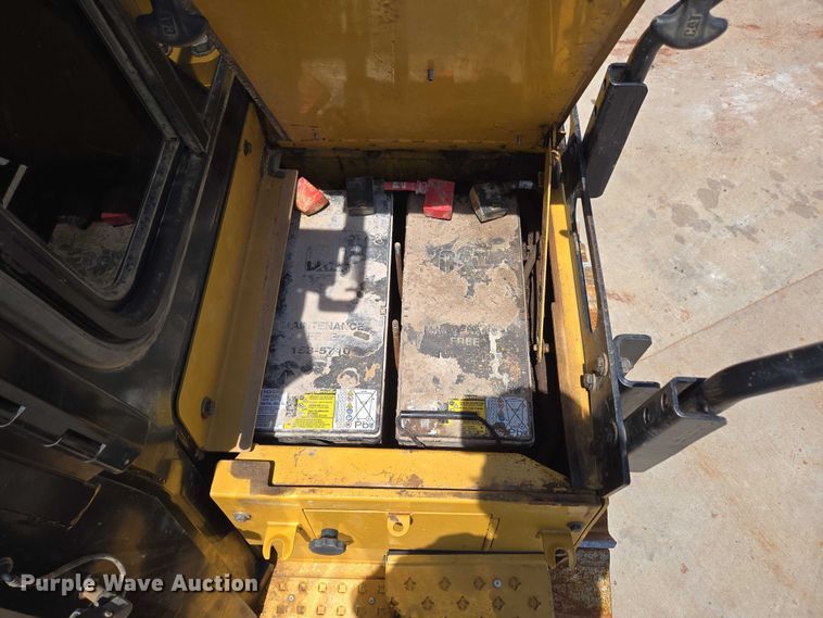 image for item ED2038 2021 Caterpillar D6TXW dozer