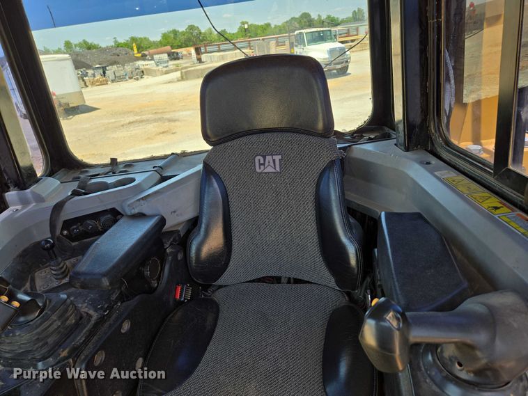 image for item ED2038 2021 Caterpillar D6TXW dozer