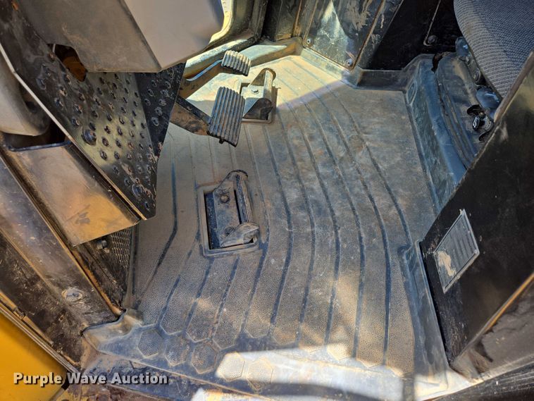 image for item ED2038 2021 Caterpillar D6TXW dozer