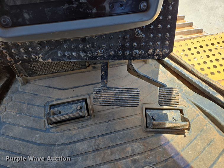 image for item ED2038 2021 Caterpillar D6TXW dozer