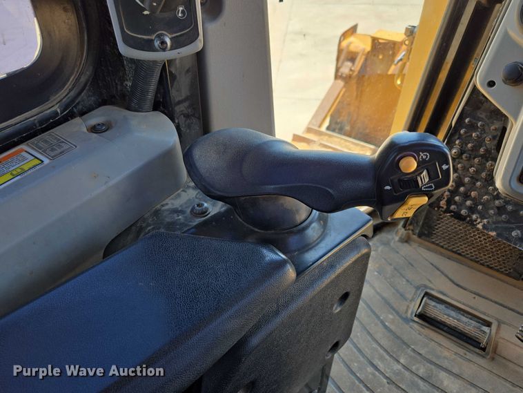 image for item ED2038 2021 Caterpillar D6TXW dozer