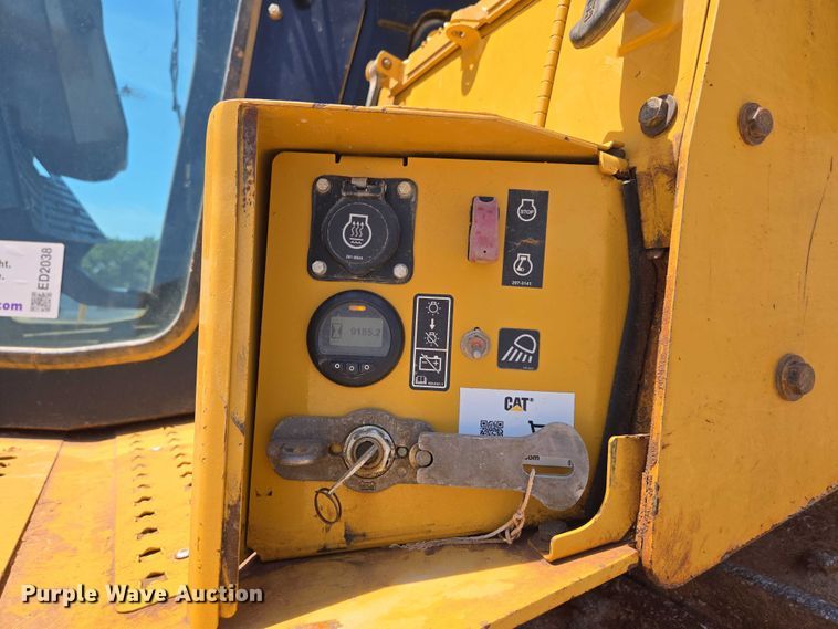 image for item ED2038 2021 Caterpillar D6TXW dozer