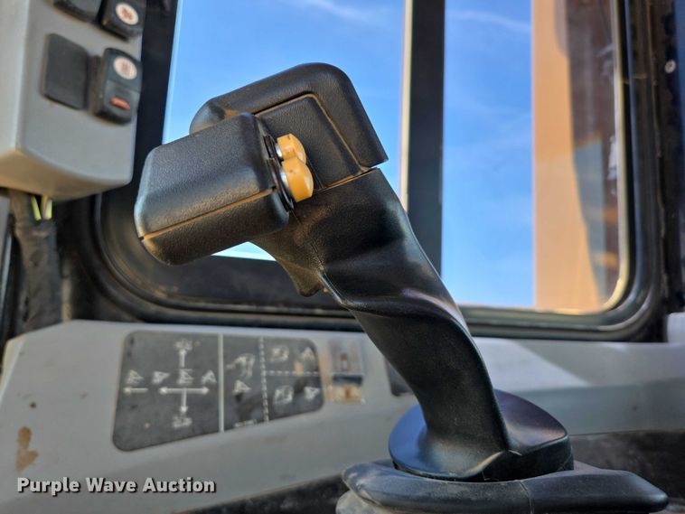 image for item ED2038 2021 Caterpillar D6TXW dozer