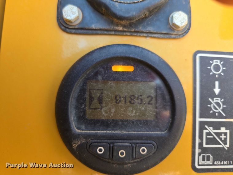 image for item ED2038 2021 Caterpillar D6TXW dozer