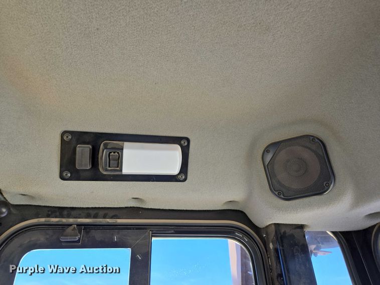 image for item ED2038 2021 Caterpillar D6TXW dozer