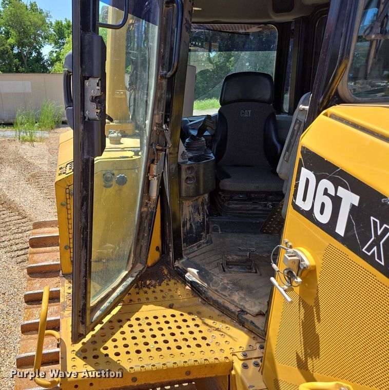 image for item ED2038 2021 Caterpillar D6TXW dozer