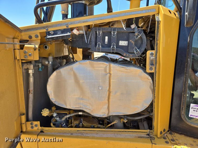 image for item ED2038 2021 Caterpillar D6TXW dozer